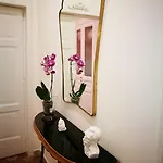 Apartamento Resta Cu Mme Nápoles