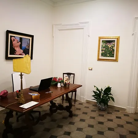 Resta Cu Mme Nápoles