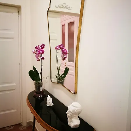 Appartement Resta Cu Mme Napels