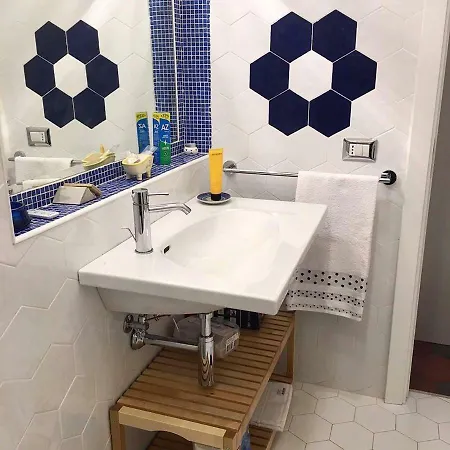 Appartement Resta Cu Mme Napels