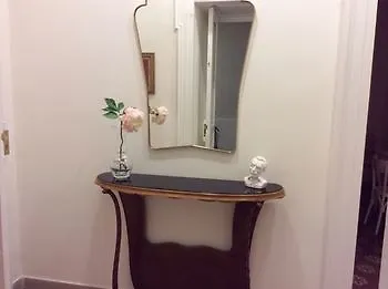 Apartment Resta Cu Mme *
