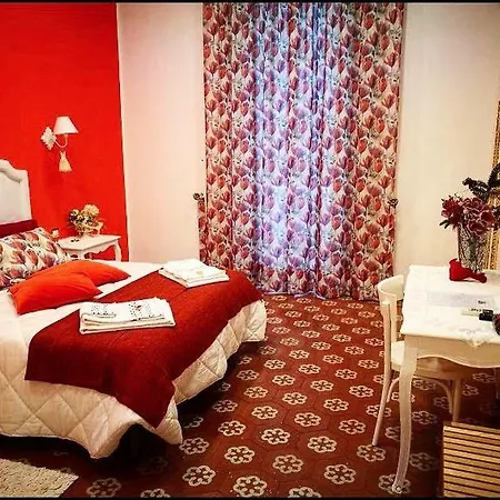 Resta Cu Mme * Naples