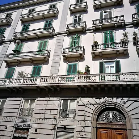 Resta Cu Mme Appartement Napels
